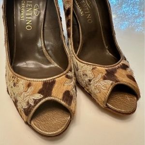 Valentino Wedge Pumps Lace with Leopard Print Calf Hair Size 36 1/2 Peep Toe